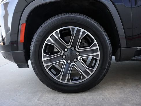 Used 2022 Jeep Wagoneer Series III w/ Convenience Group I image 25