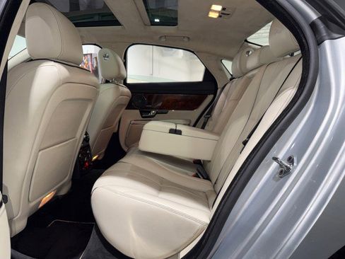 Used 2013 Jaguar XJ AWD image 11