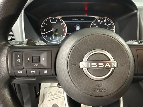 Used 2024 Nissan Rogue S AWD/4WD image 31