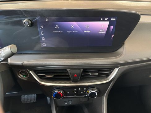 Used 2025 Buick Encore GX Preferred FWD image 15