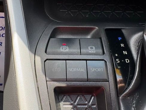 Used 2023 Toyota RAV4 LE FWD image 22