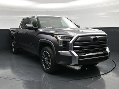 Used 2023 Toyota Tundra Limited AWD/4WD image 6