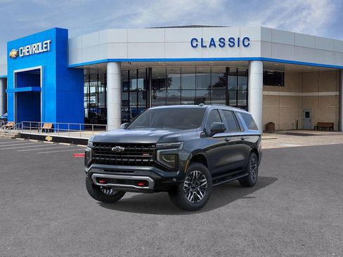 New 2026 Chevrolet Suburban Z71 image 8