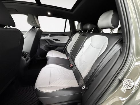 New 2026 Volkswagen Tiguan SE R-Line AWD/4WD image 10