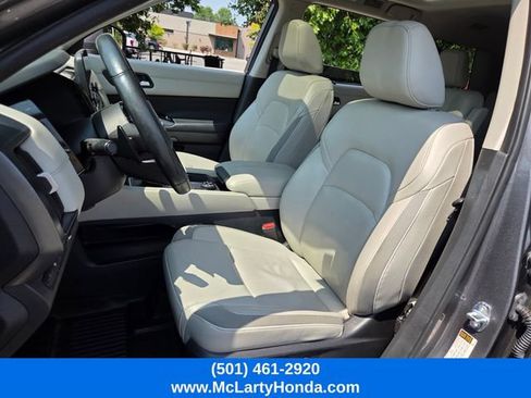 Used 2023 Nissan Pathfinder SL w/ SL Premium Package AWD/4WD image 7