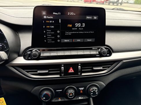 Certified 2021 Kia Forte LXS FWD image 24