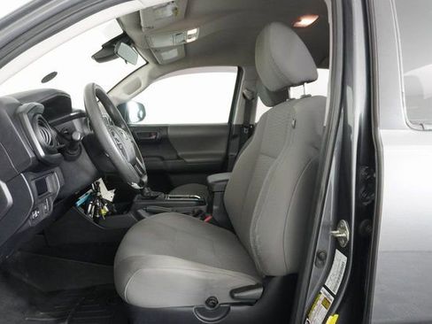 Used 2018 Toyota Tacoma SR w/ SR Convenience Package image 19