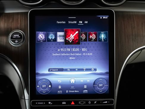 Used 2023 Mercedes-Benz C 300 Sedan image 17