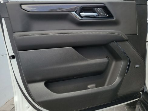 New 2026 GMC Yukon XL Elevation image 19