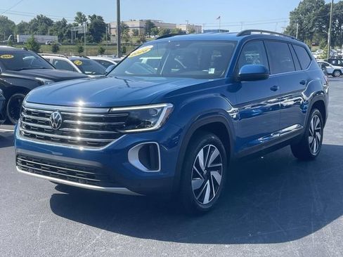 Certified 2026 Volkswagen Atlas SE FWD image 3