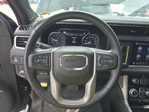 Used 2021 GMC Yukon XL Denali w/ Denali Ultimate Package AWD/4WD image 13