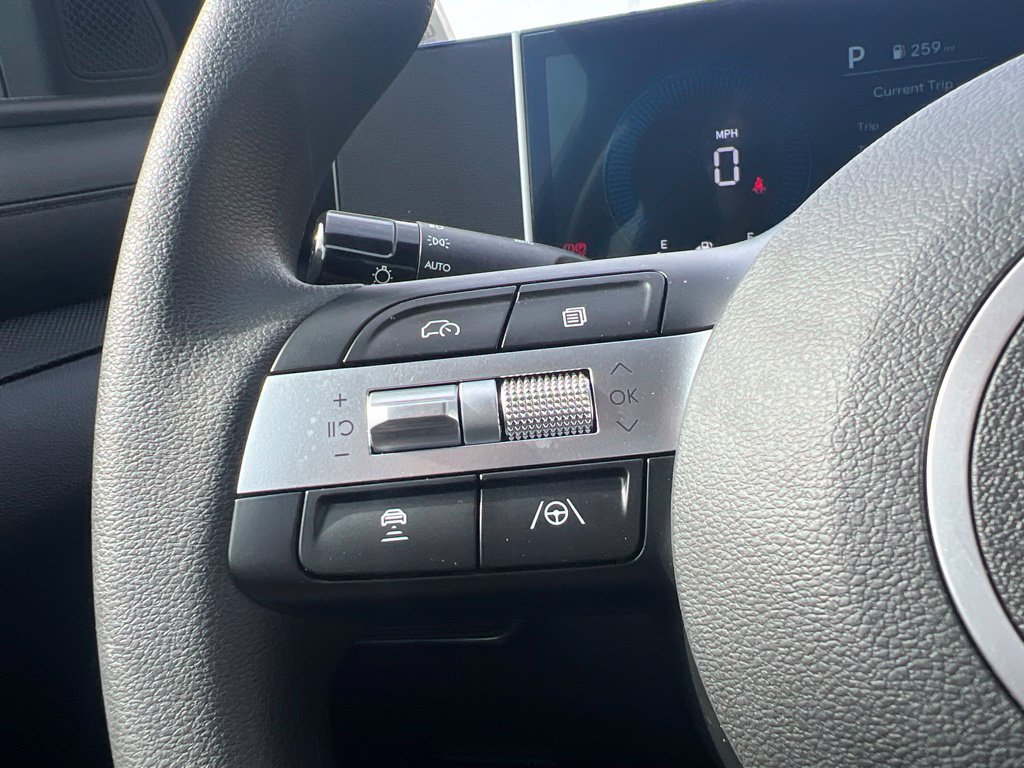 Used 2025 Hyundai Tucson SE AWD/4WD image 19