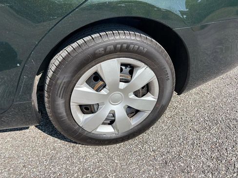 Used 2011 Toyota Camry LE image 36