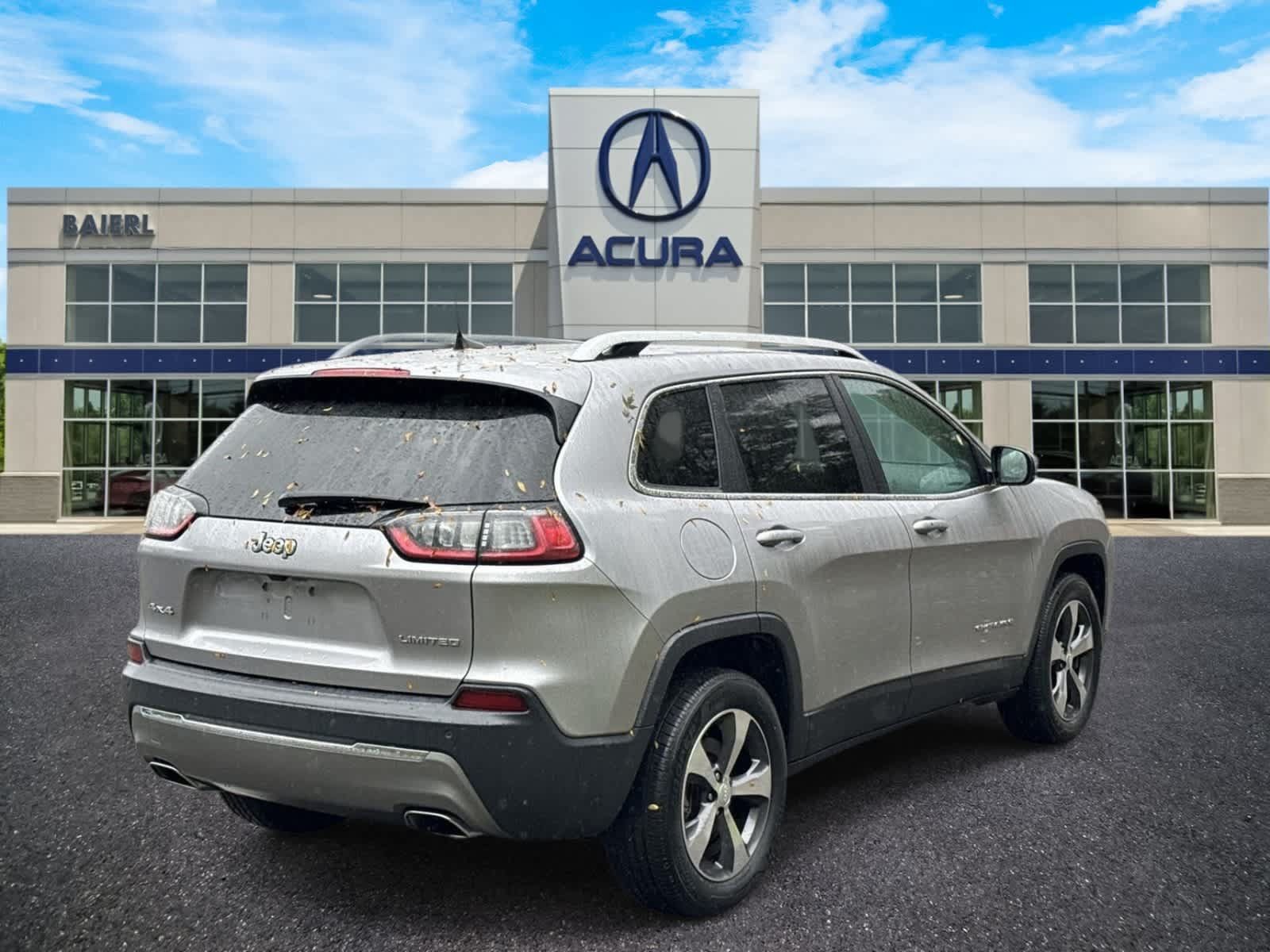 Used 2019 Jeep Cherokee Limited AWD/4WD image 5