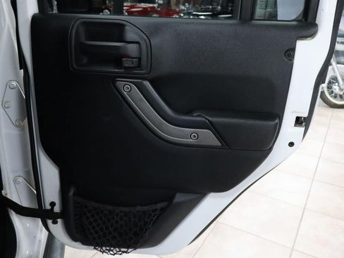 Used 2017 Jeep Wrangler Unlimited Sport w/ Quick Order Package 24S AWD/4WD image 23