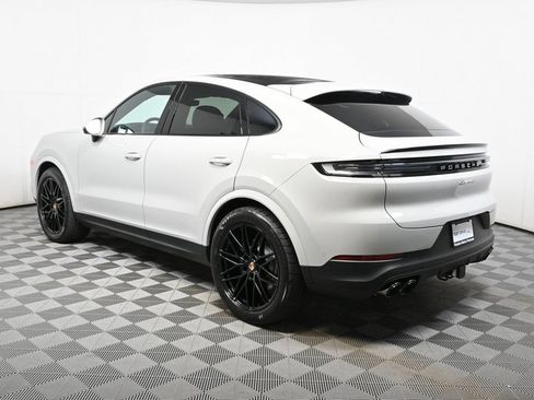 Certified 2026 Porsche Cayenne Coupe AWD/4WD image 25