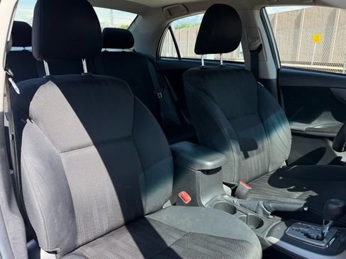 Used 2012 Toyota Corolla S FWD image 11
