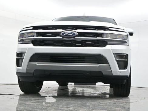 Used 2024 Ford Expedition Limited AWD/4WD image 48