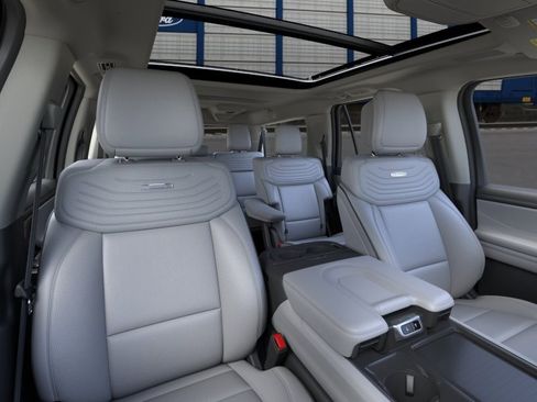 New 2026 Ford Expedition Max Platinum AWD/4WD image 11