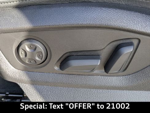 Used 2017 Audi Q7 3.0T Prestige image 23
