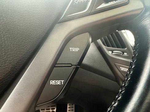 Used 2015 Hyundai Veloster Turbo w/ Option Group 04 FWD image 18