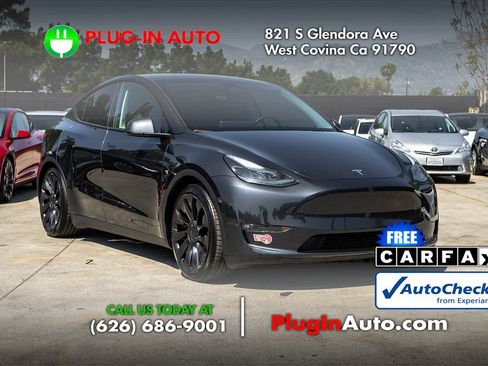 Used 2024 Tesla Model Y Performance image 3