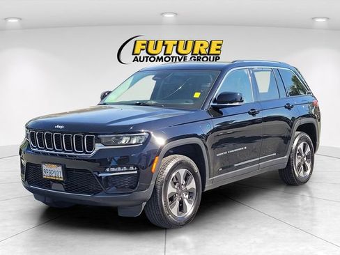 Used 2023 Jeep Grand Cherokee 4WD 4xe image 3