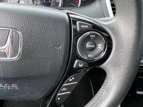 Used 2017 Honda Accord Touring image 33
