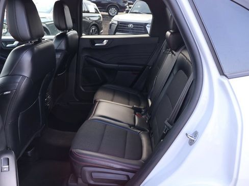 Used 2025 Ford Escape ST-Line AWD/4WD image 17