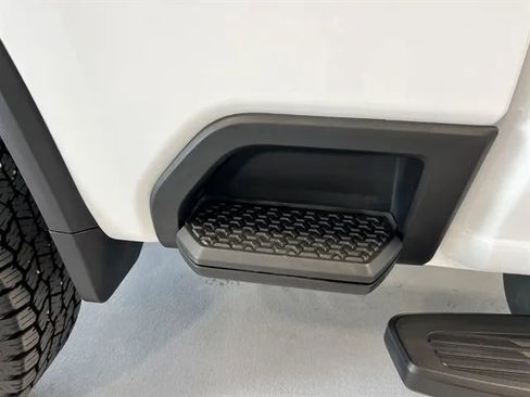 Used 2024 Chevrolet Silverado 2500 Custom w/ Custom Value Package image 24