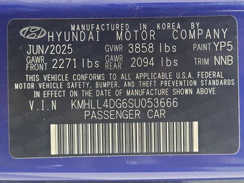Used 2025 Hyundai Elantra SE FWD image 33