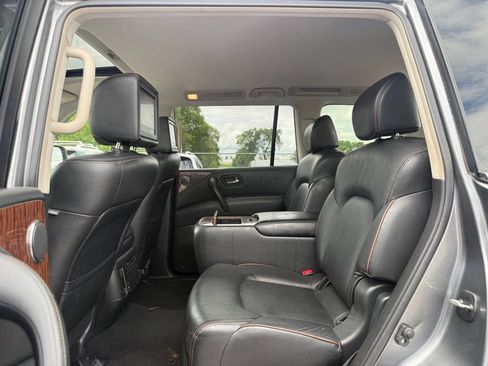 Used 2019 Nissan Armada Platinum w/ Captain's Chairs Package RWD image 8
