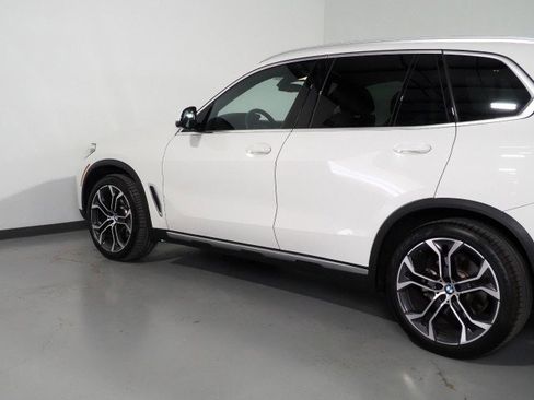 Used 2023 BMW X5 sDrive40i w/ Premium Package image 55