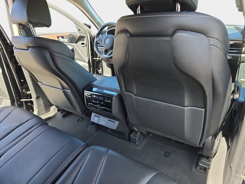 Used 2022 Acura MDX SH-AWD w/ Technology Package image 11