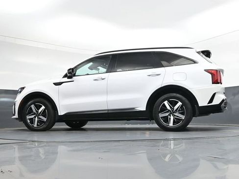 Used 2023 Kia Sorento S w/ Panoramic Sunroof Package image 32