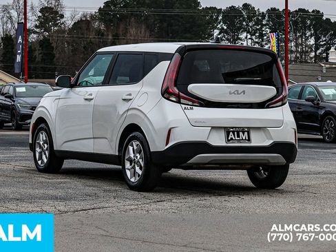 Used 2025 Kia Soul LX w/ LX Technology Package image 7