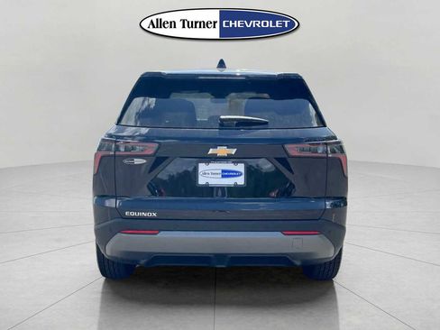 New 2026 Chevrolet Equinox LT FWD image 5