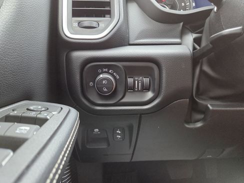New 2026 RAM 1500 Laramie w/ Night Edition AWD/4WD image 40