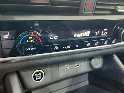 Certified 2023 Nissan Rogue SV w/ SV Premium B Package FWD image 18