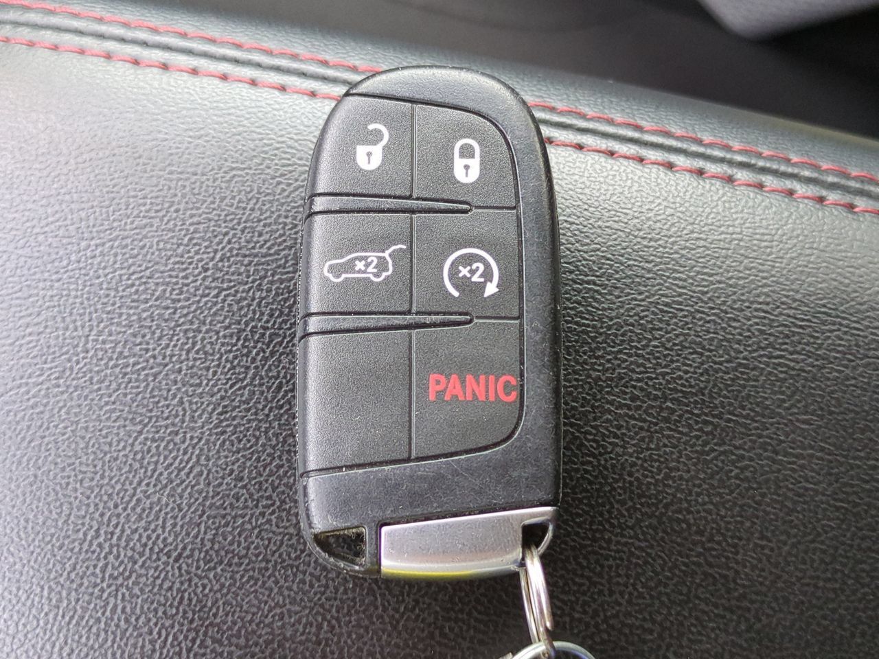 Used 2025 Dodge Durango GT AWD/4WD image 28