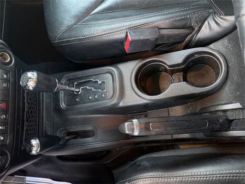 Used 2018 Jeep Wrangler Unlimited Sahara image 20