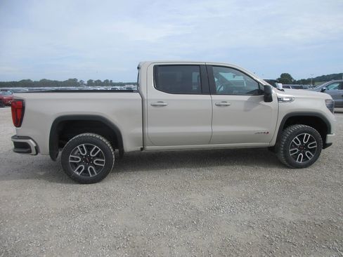 New 2026 GMC Sierra 1500 AT4 w/ AT4 Premium Package AWD/4WD image 3