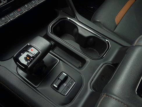 Used 2022 GMC Sierra 1500 AT4 w/ AT4 Premium Package image 40