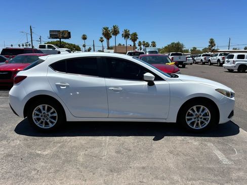 Used 2015 MAZDA MAZDA3 i Touring w/ Technology Package FWD image 10