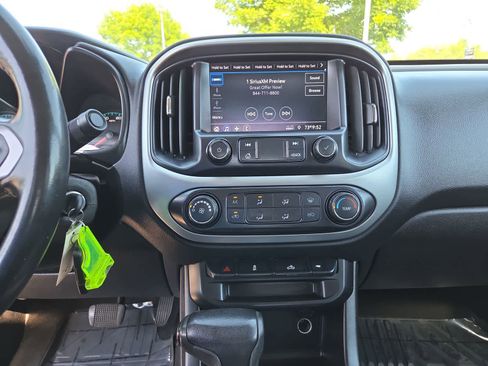 Used 2021 Chevrolet Colorado LT AWD/4WD image 24