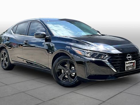 Used 2025 Nissan Sentra SV w/ Trunk Package FWD image 3