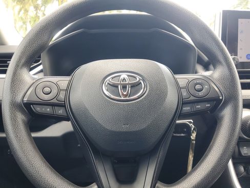 Used 2023 Toyota RAV4 LE image 20
