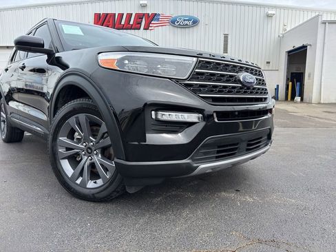 Used 2023 Ford Explorer XLT w/ Equipment Group 202A AWD/4WD image 47