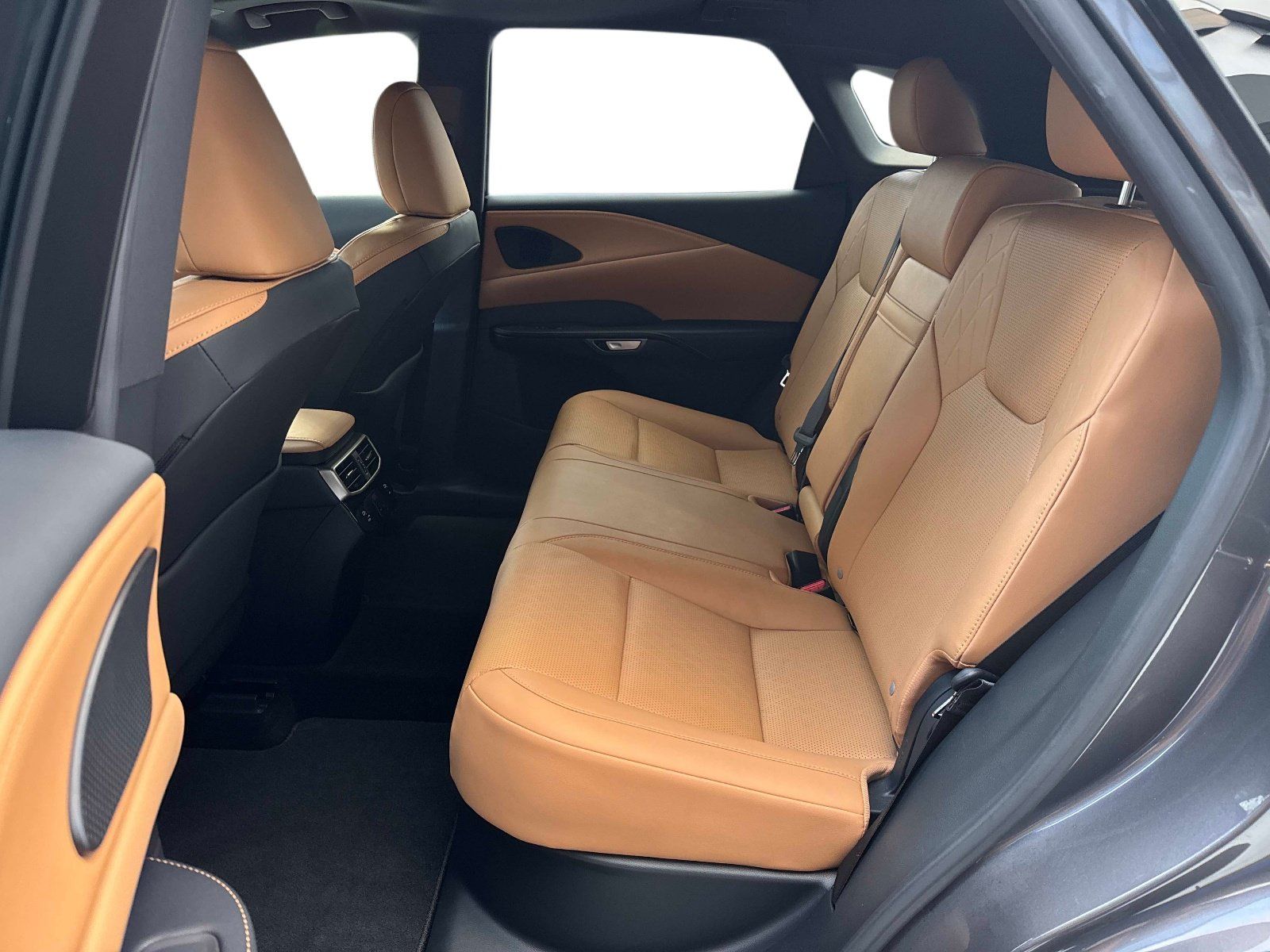 Used 2024 Lexus RX 350 Premium Plus w/ Accessory Package (Z1) FWD image 14