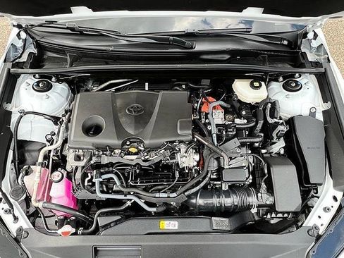 Used 2025 Toyota Camry SE FWD image 42